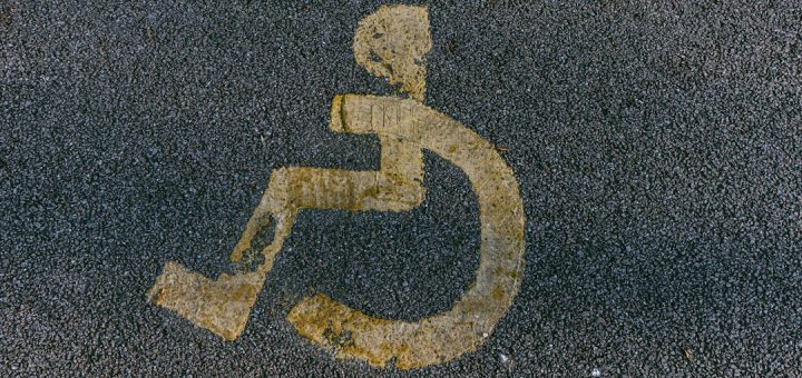 découvrez l'accessibilité : un enjeu fondamental pour garantir un accès équitable à tous. que ce soit dans le domaine numérique, public ou physique, apprenez comment améliorer l'inclusivité pour les personnes en situation de handicap.