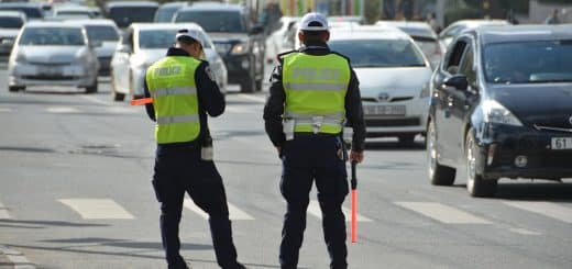 découvrez l'importance de la compliance pour les entreprises modernes. apprenez comment garantir le respect des règlements et des normes tout en préservant l'intégrité et la transparence de votre organisation.