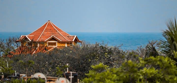 découvrez notre charmante guesthouse, un havre de paix offrant un hébergement confortable et accueillant. profitez d'une ambiance conviviale, de services personnalisés et d'une situation idéale pour explorer les merveilles de la région.