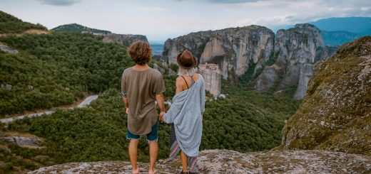 découvrez des récits de voyages captivants qui vous emmèneront à travers le monde. explorez des destinations uniques, des cultures fascinantes et des expériences inoubliables grâce à nos histoires de voyage inspirantes.