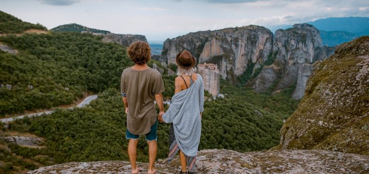 découvrez des récits de voyages captivants qui vous emmèneront à travers le monde. explorez des destinations uniques, des cultures fascinantes et des expériences inoubliables grâce à nos histoires de voyage inspirantes.